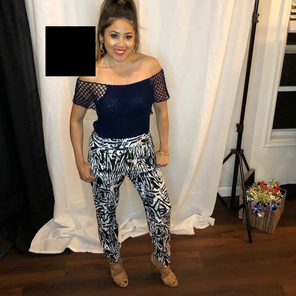 Black/White Graphic Harem Pants - Picture 6 of 6